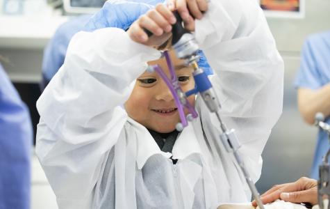 UCSF Neurosurgery hosts Neuroscience Day for kids